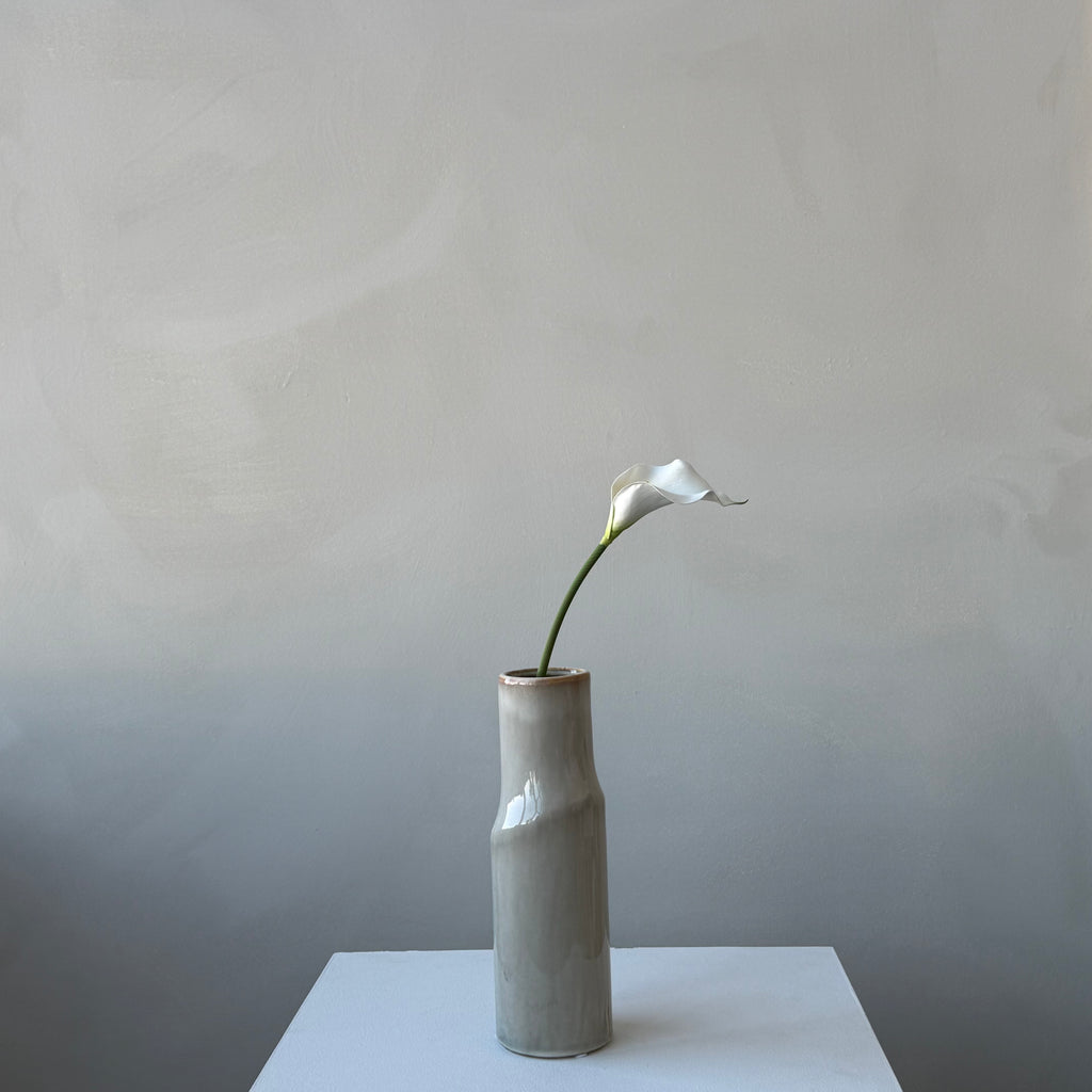 The Calla Lily - White